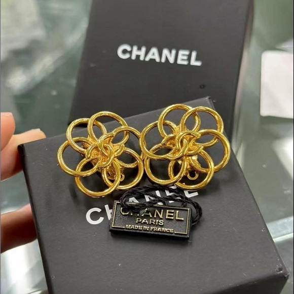 CHANEL Jewelry - Chanel - Vintage Gold Camellia Loop Earrings
C: 1988-1994